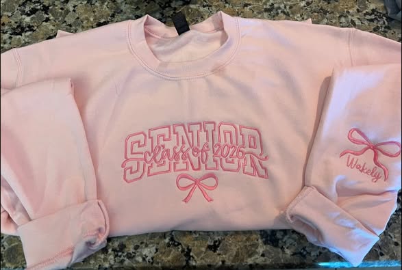 SENIOR EMBROIDERED SWEATSHIRT