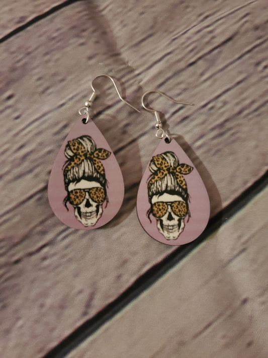 MomLife Skull Earrings